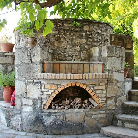 Lithos Kamilari