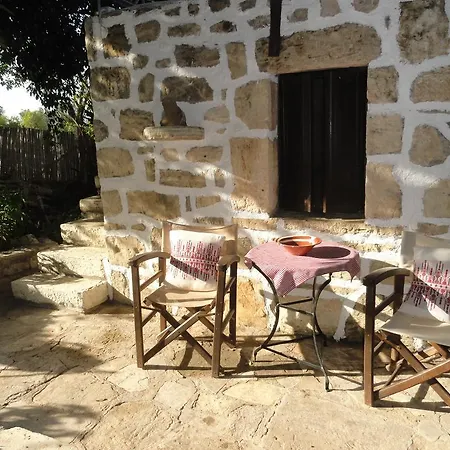 Vila Lithos Kamilárion