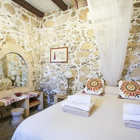 Vila Lithos Kamilárion